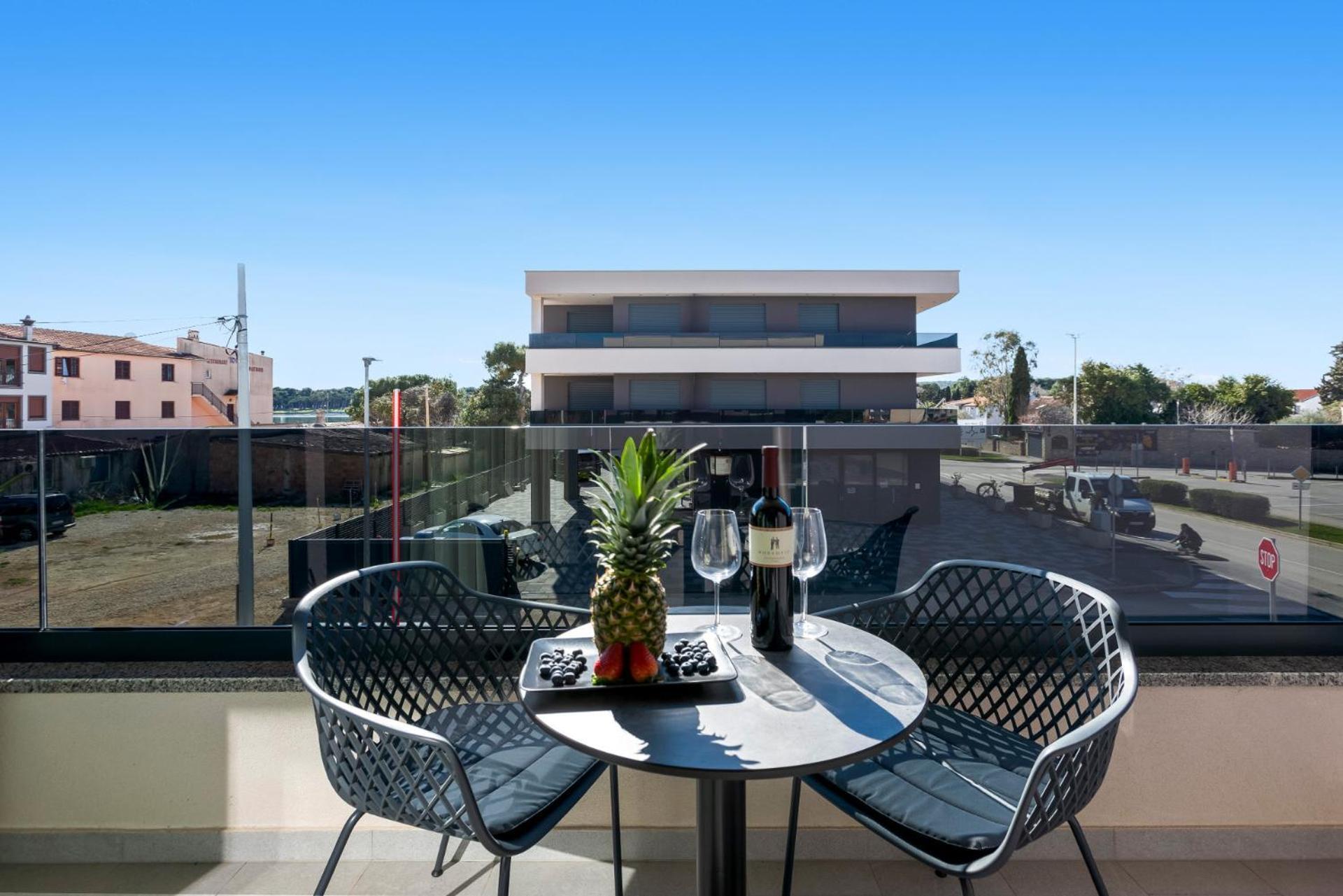 Fly Rooms Medulin - 50M From The Beach - New 2024 Habitación foto